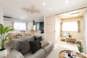 和の魅力が溶け込む癒しのリビング