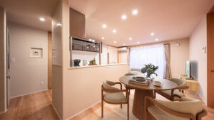 木の温もりが映える心地よいキッチンダイニング